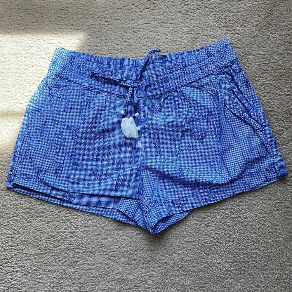 Vineyard Vines sailboat print shorts